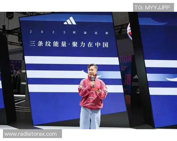 拥抱我国机会 阿迪达斯26年FIFA世界杯国家队主场球衣我国首展｜进博直击